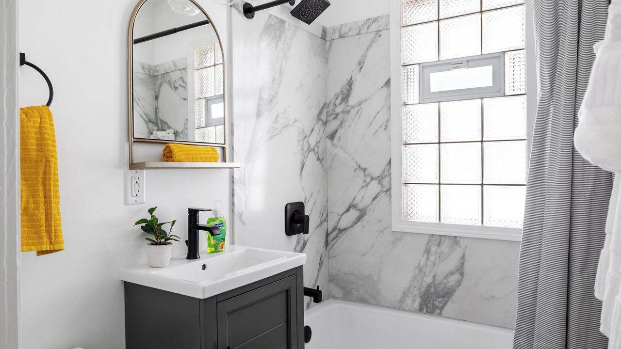 Photo of Bathroom in Hudson Lake