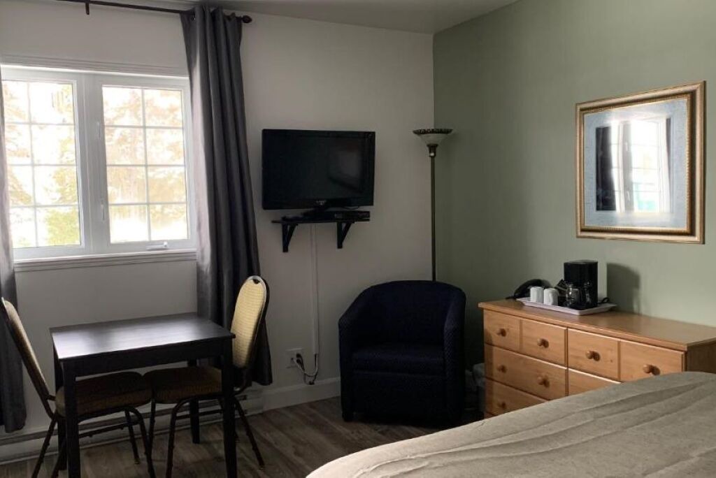 Photo of Bedroom in Baie-St-Paul