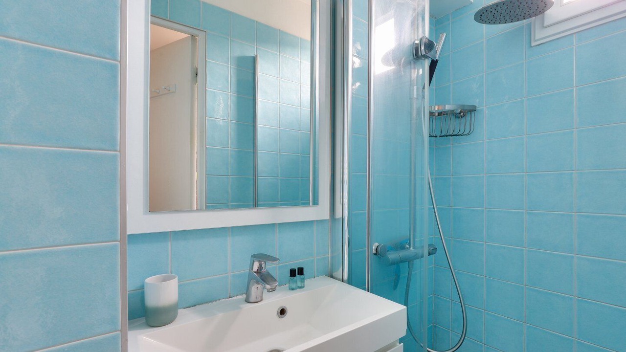 Photo of Bathroom in Quartier de la Salpetriere