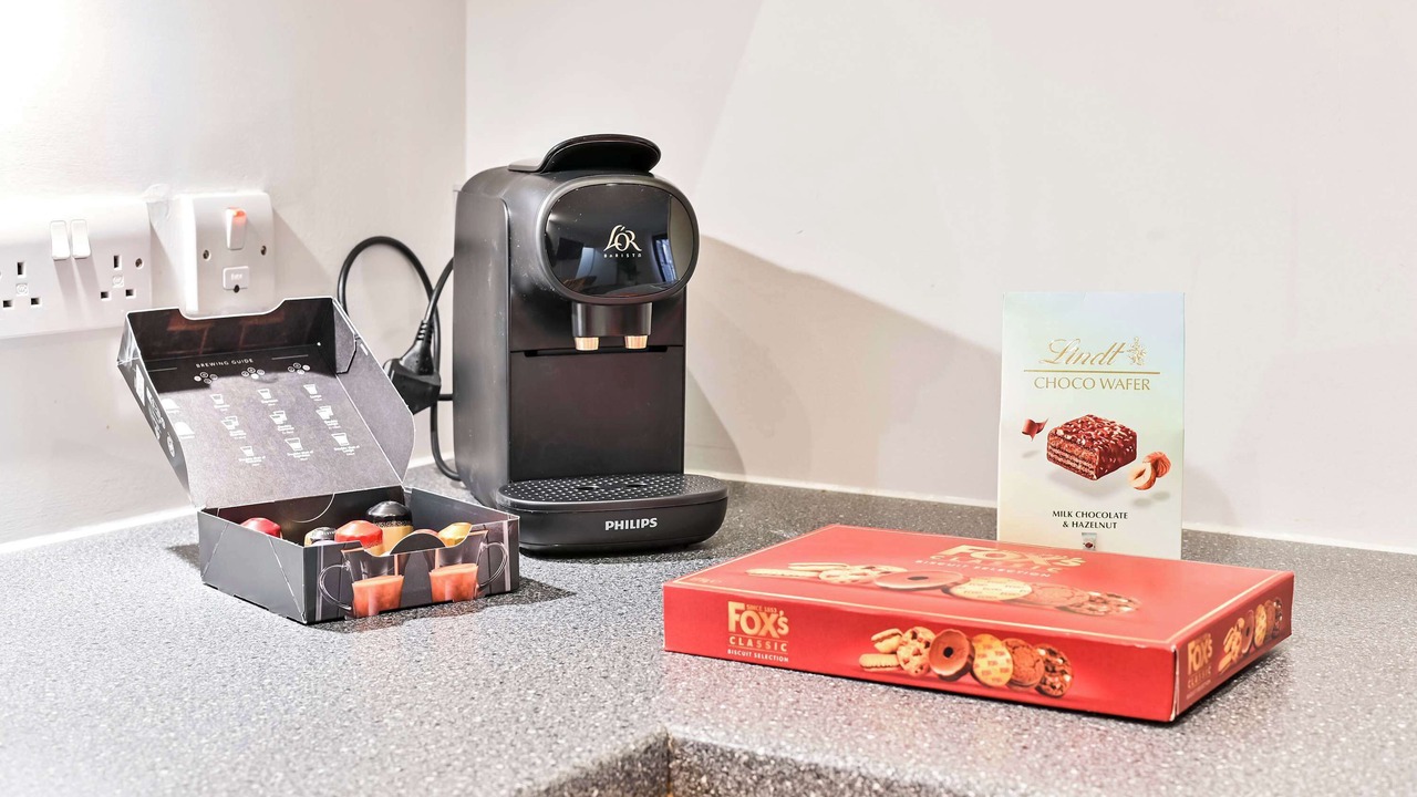 Photo of Others in Tower Hill