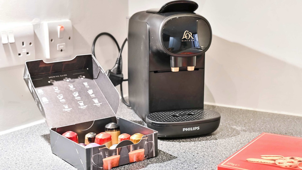 Photo of Others in Tower Hill