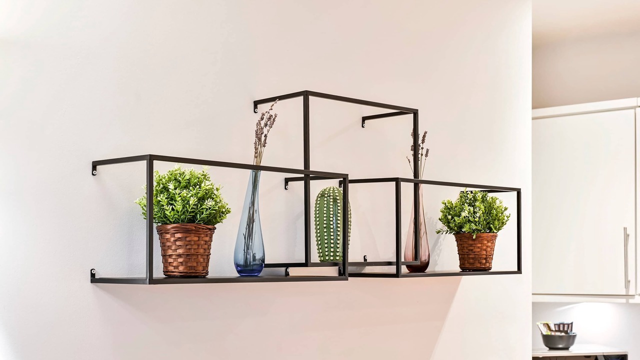 Photo of Others in Tower Hill