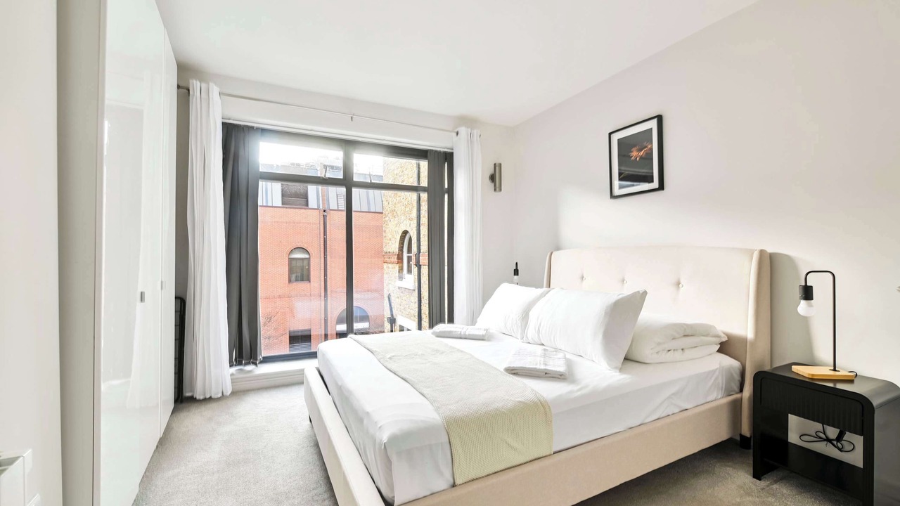 Photo of Bedroom in Tower Hill