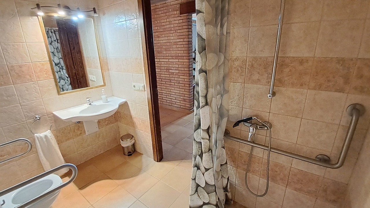 Photo of Bathroom in Porqueres