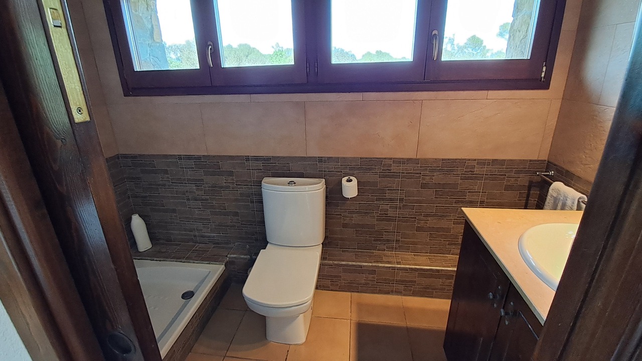Photo of Bathroom in Porqueres