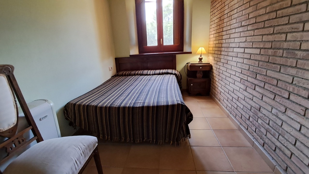 Photo of Bedroom in Porqueres