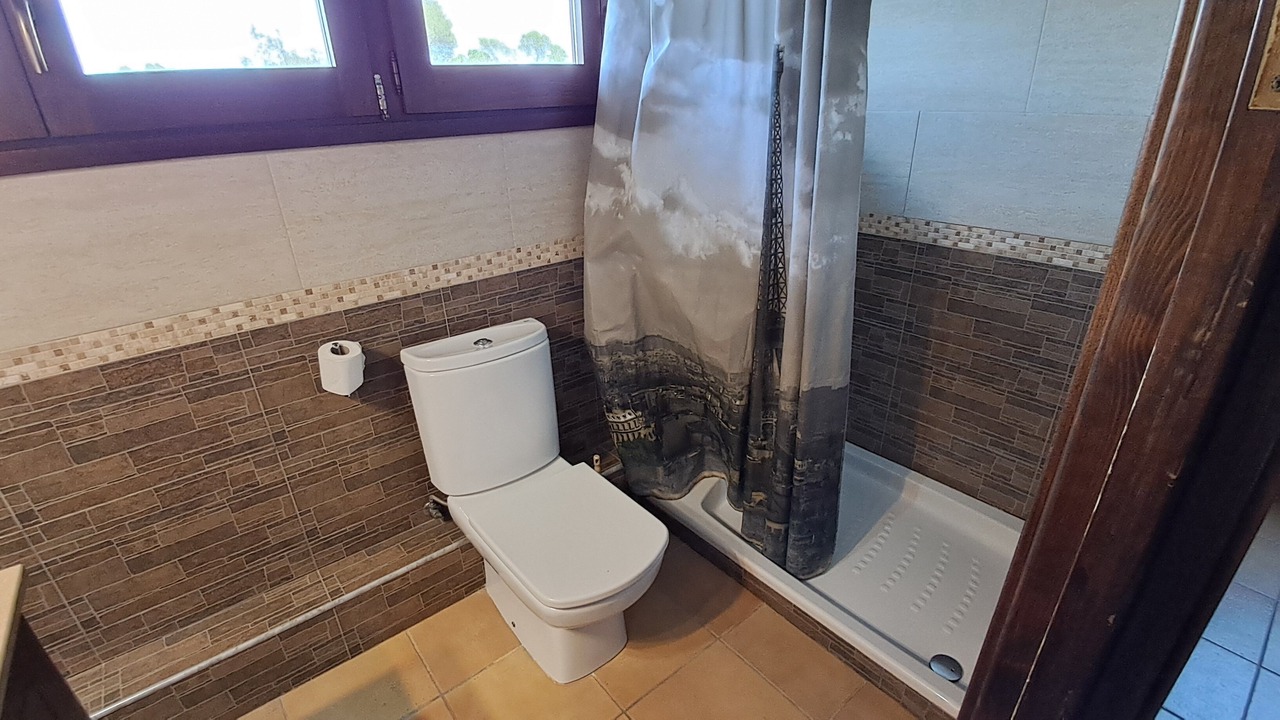 Photo of Bathroom in Porqueres