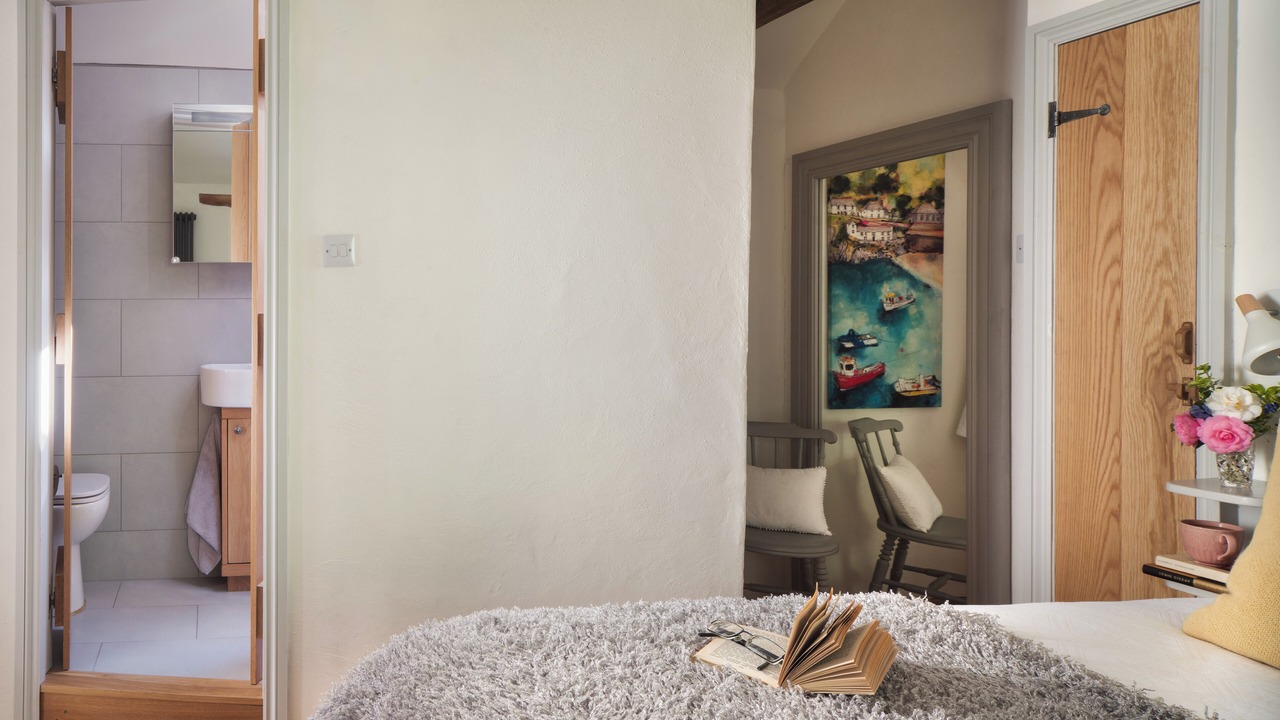 Photo of Bedroom in Saint Kew