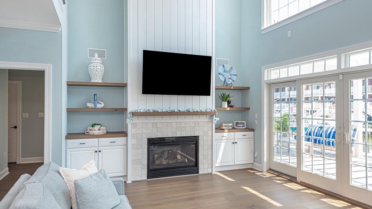 Photo of Livingroom in Heron Harbour Isle