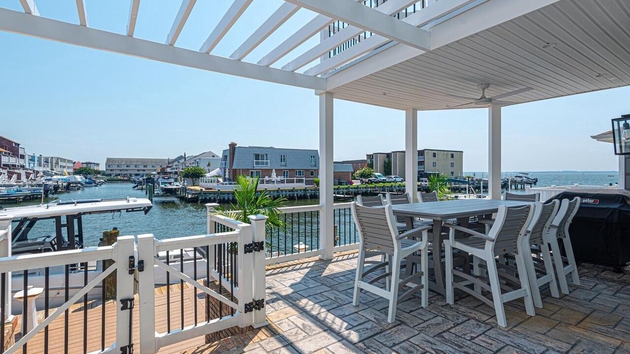 Photo of Others in Heron Harbour Isle