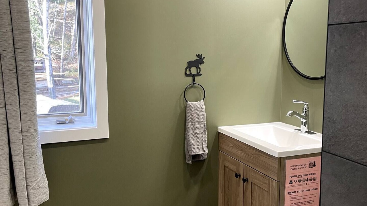 Photo of Bathroom in Alban