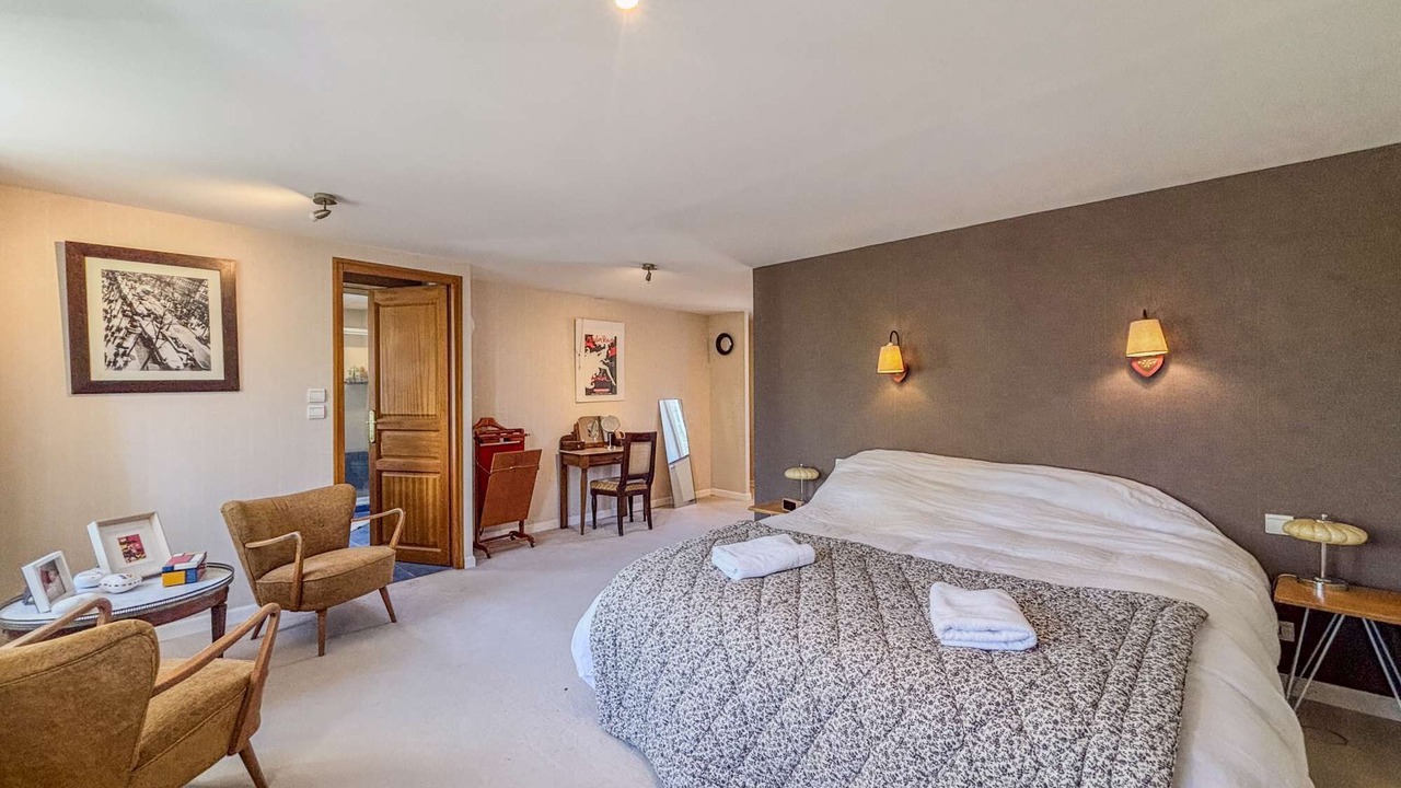 Photo of Bedroom in La Mesniere