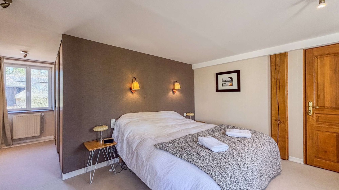 Photo of Bedroom in La Mesniere