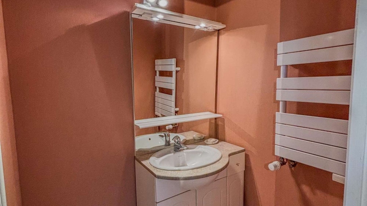 Photo of Bathroom in La Mesniere