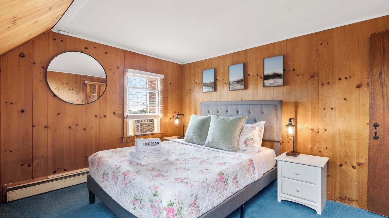 Photo of Bedroom in South Wellfleet