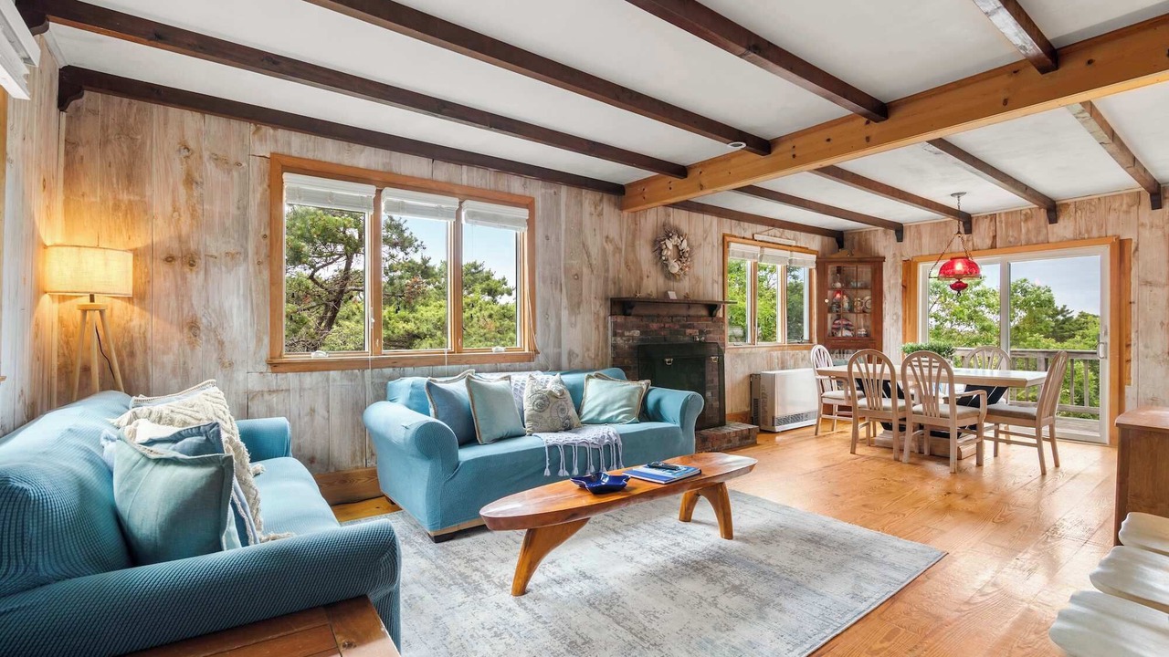 Photo of Livingroom in South Wellfleet
