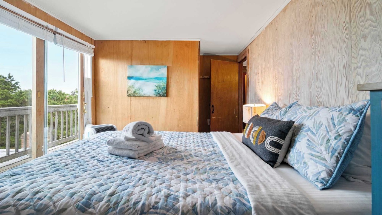 Photo of Bedroom in South Wellfleet