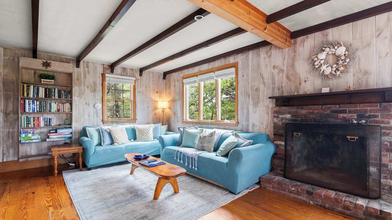 Photo of Livingroom in South Wellfleet