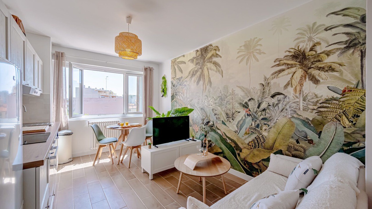 Photo of Livingroom in Le Mourillon