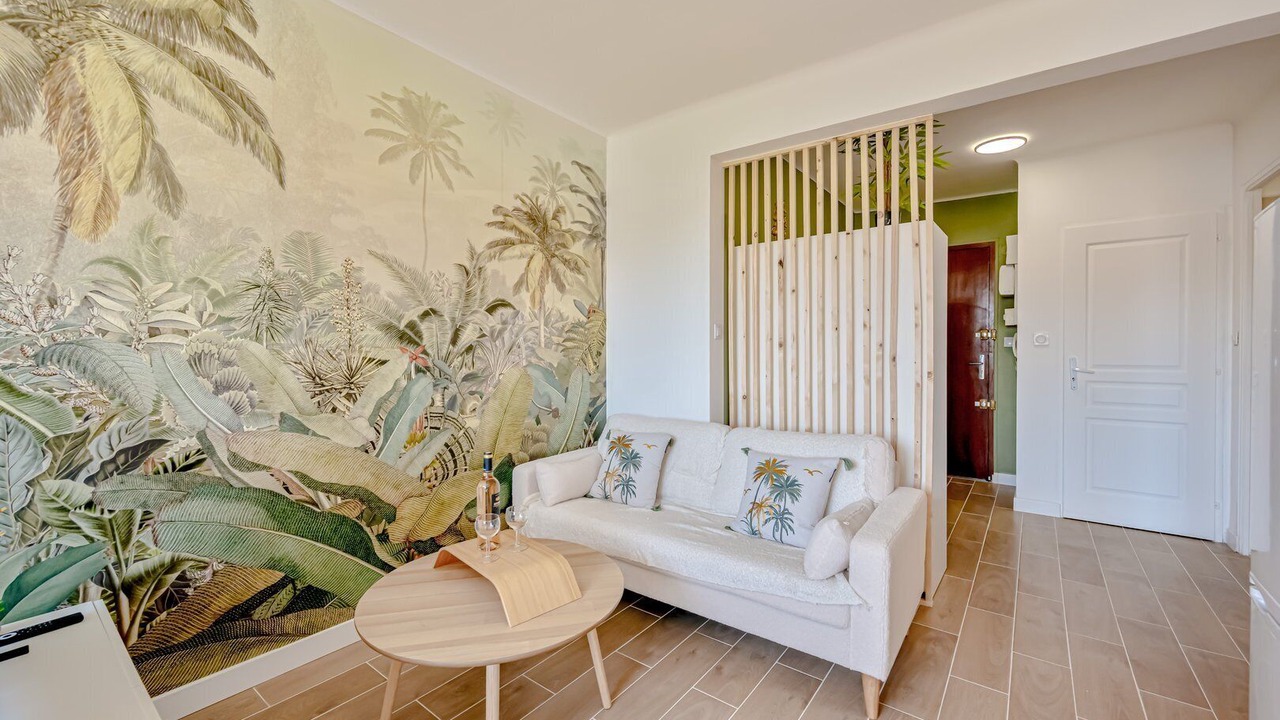 Photo of Livingroom in Le Mourillon