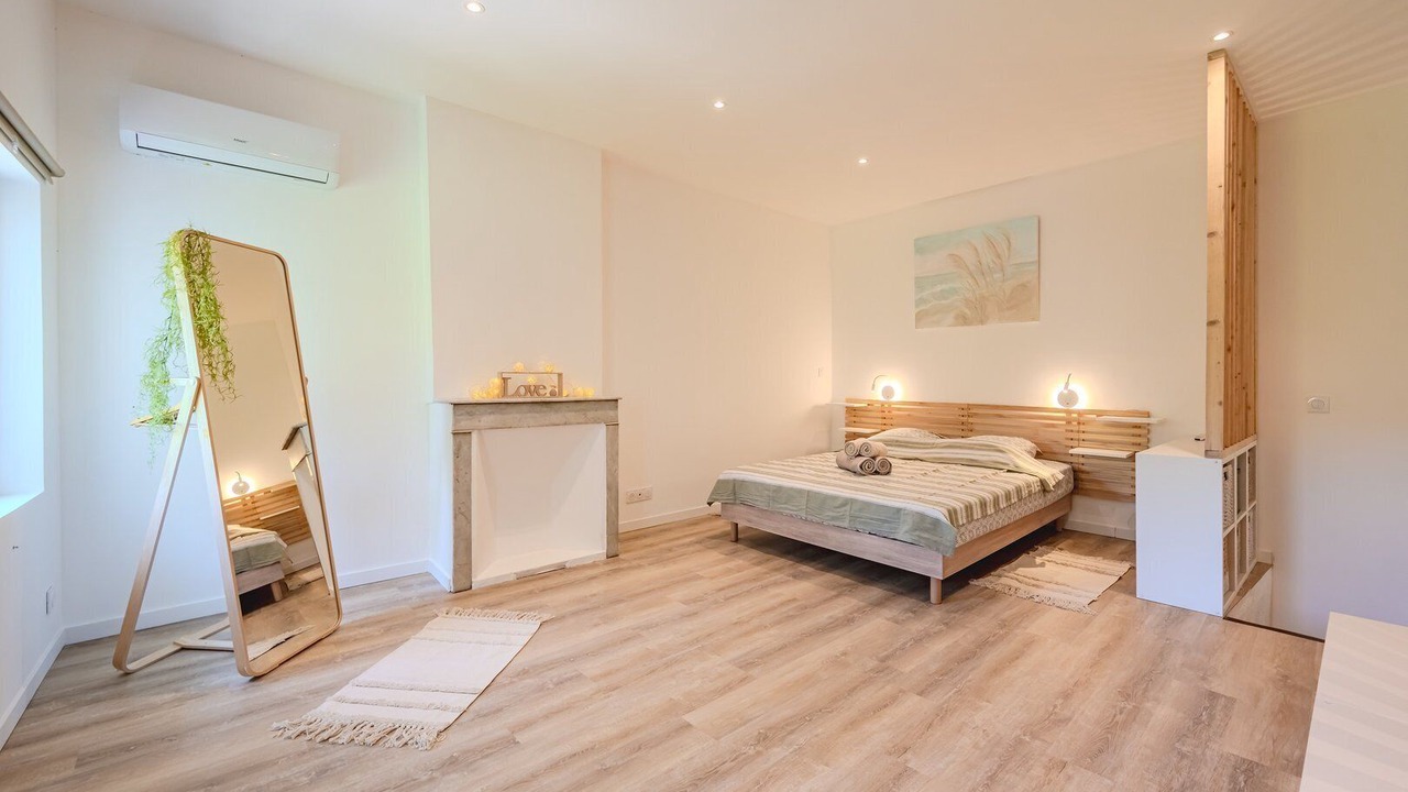 Photo of Bedroom in Toulon