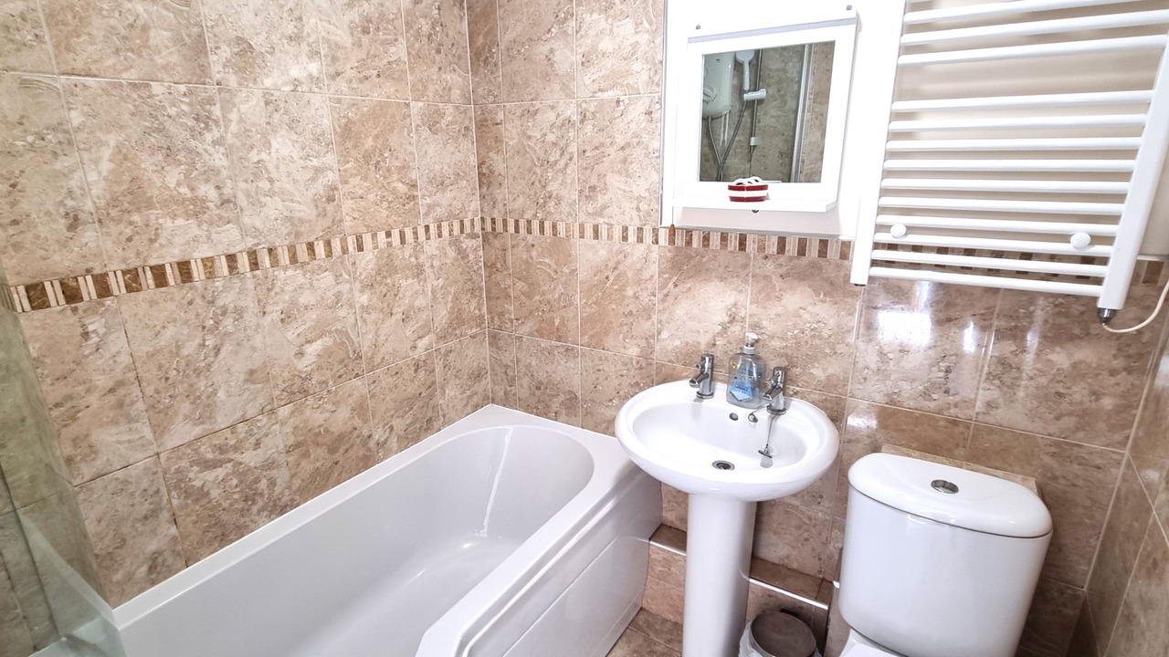 Photo of Bathroom in Perranporth