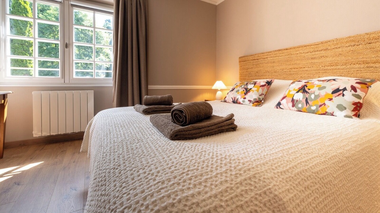 Photo of Bedroom in Saint-Aubin-d'Aubigne