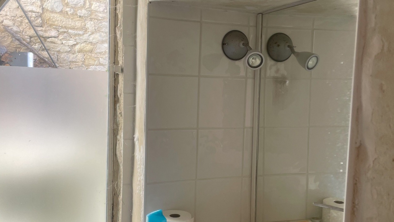 Photo of Bathroom in Le Poet-Laval
