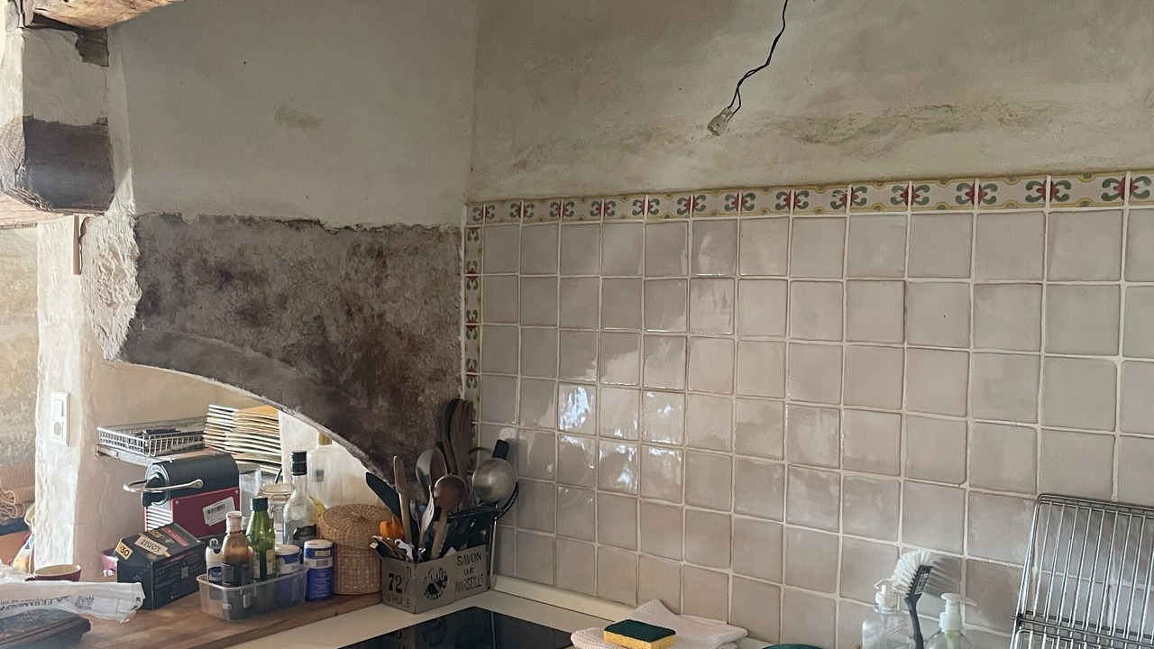 Photo of Kitchen in Le Poet-Laval