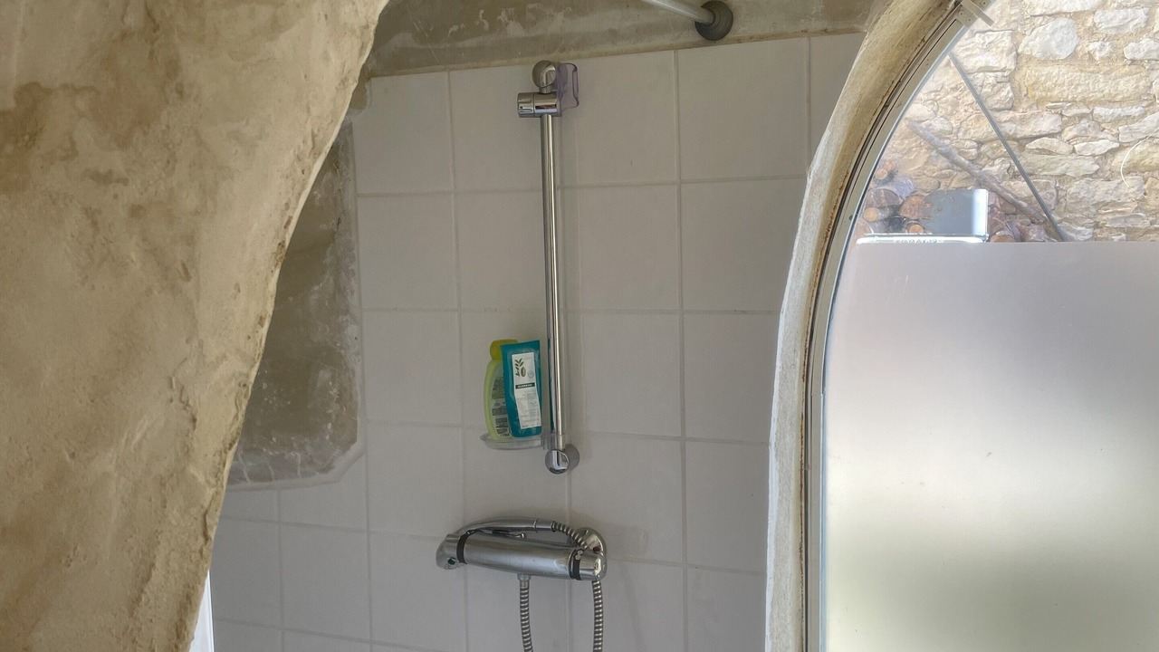 Photo of Bathroom in Le Poet-Laval