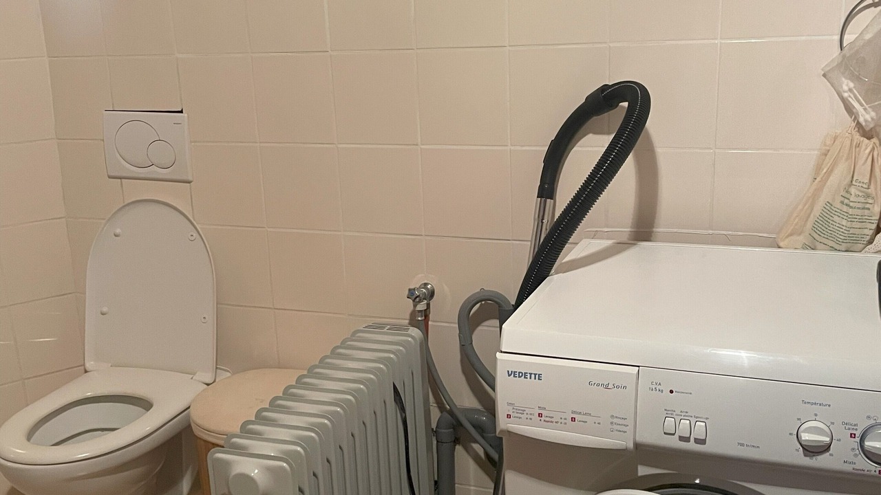 Photo of Bathroom in Le Poet-Laval