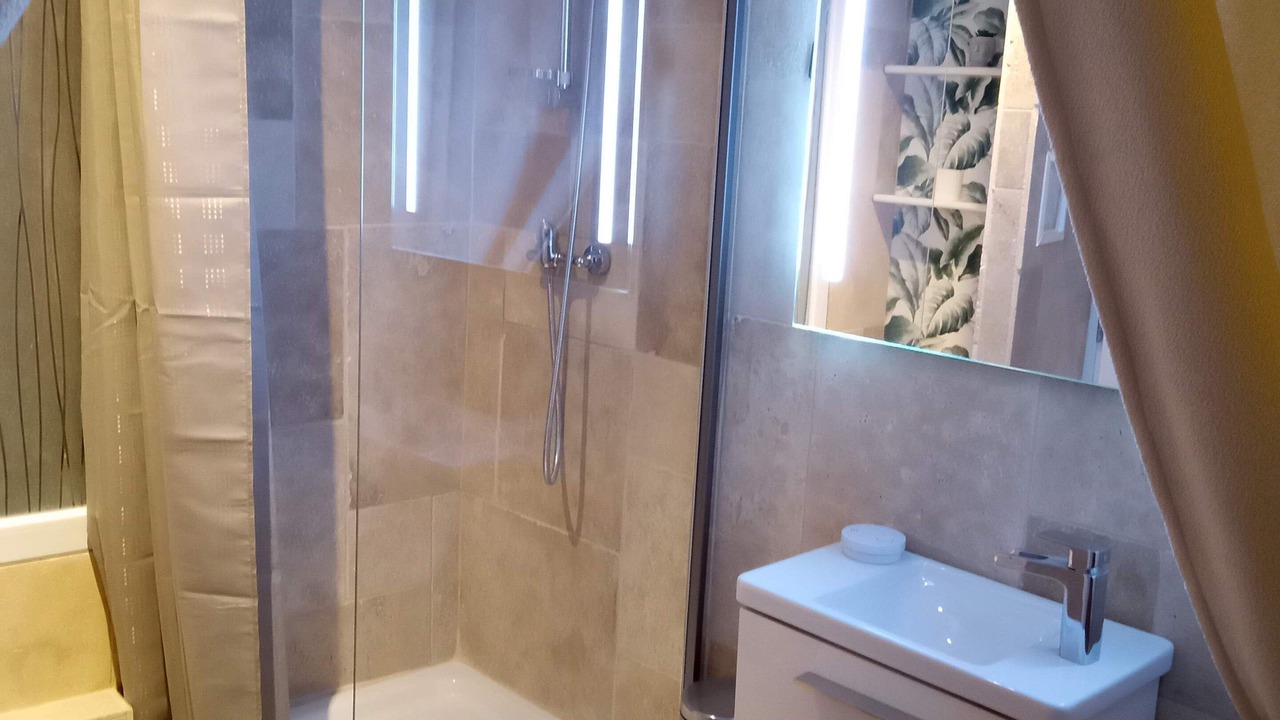 Photo of Bathroom in Sainte-Anastasie-sur-Issole
