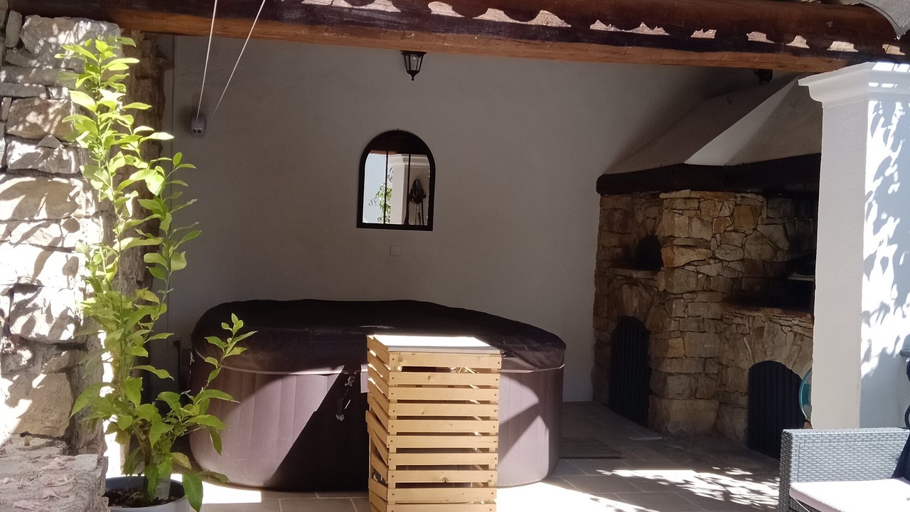 Photo of Patio Balcony in Sainte-Anastasie-sur-Issole