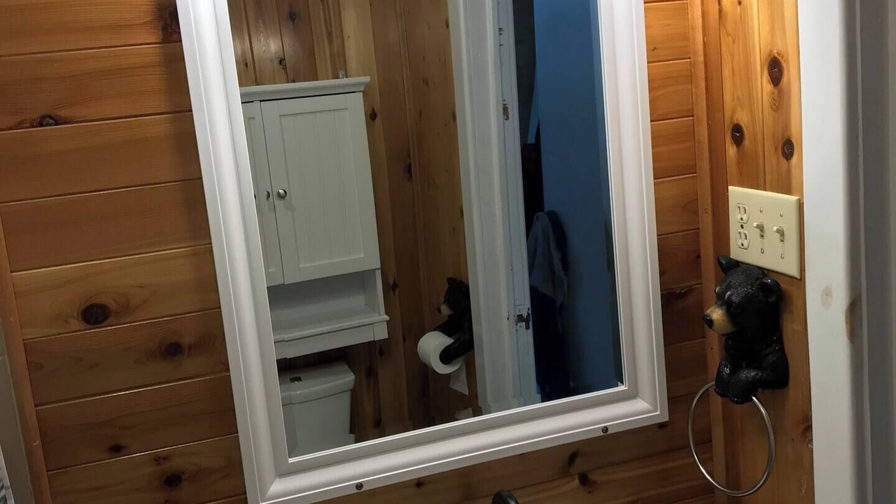 Photo of Bathroom in Alban