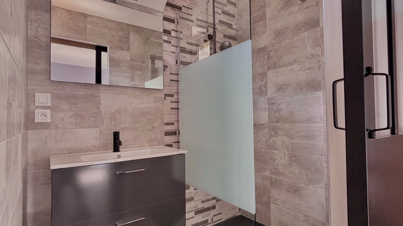Photo of Bathroom in Cierp-Gaud