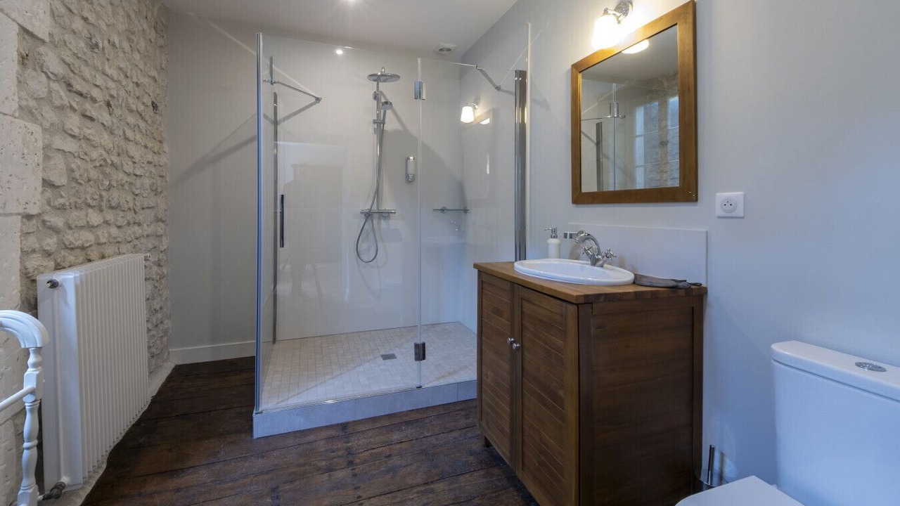 Photo of Bathroom in Montboyer