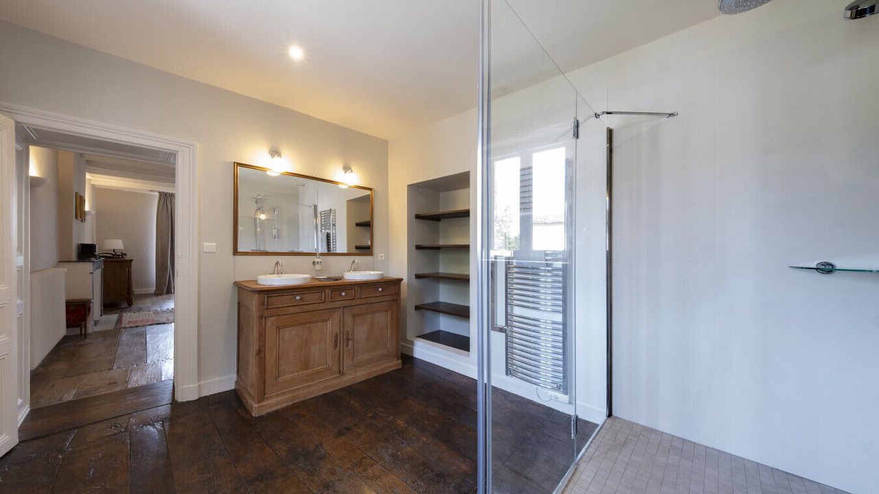 Photo of Bathroom in Montboyer