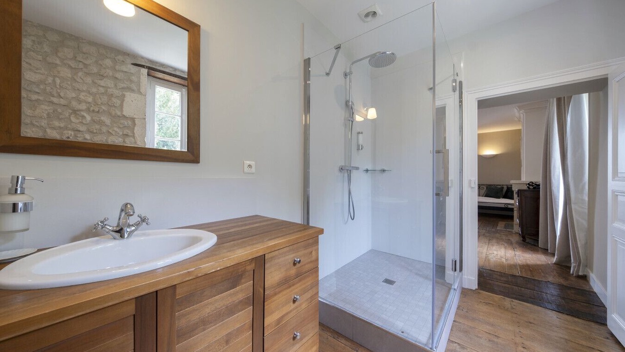 Photo of Bathroom in Montboyer