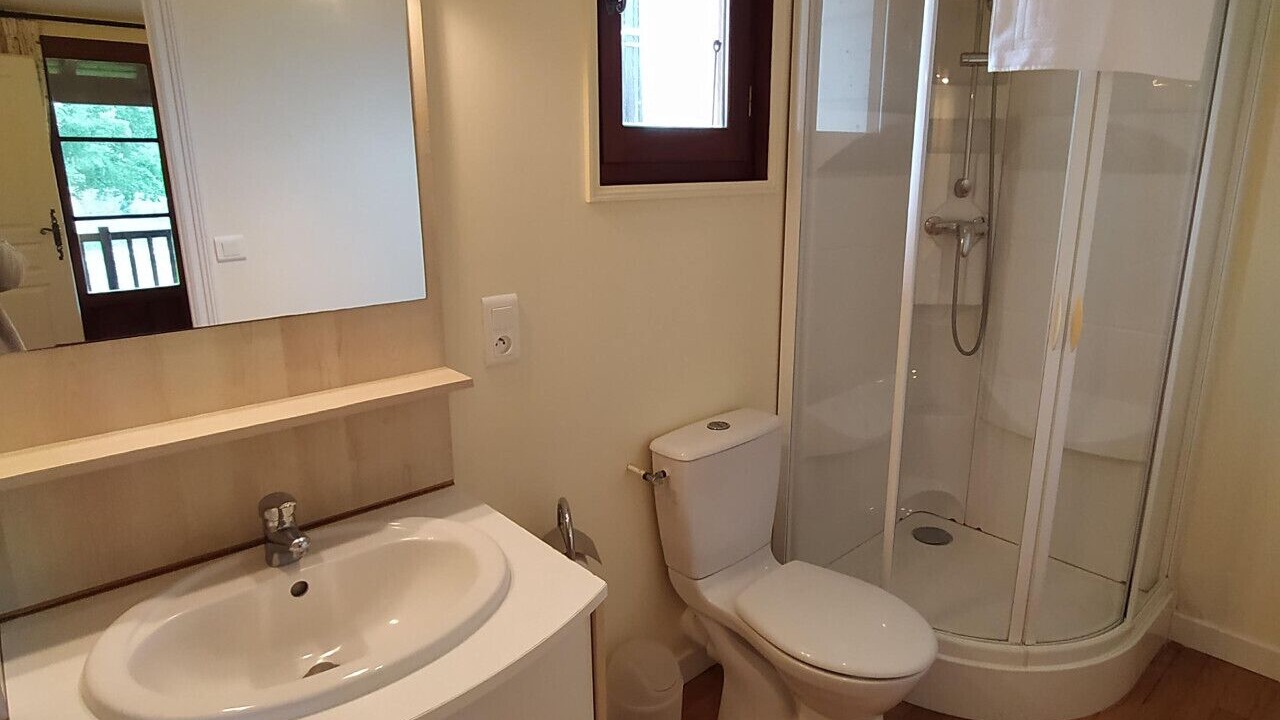 Photo of Bathroom in Montboyer