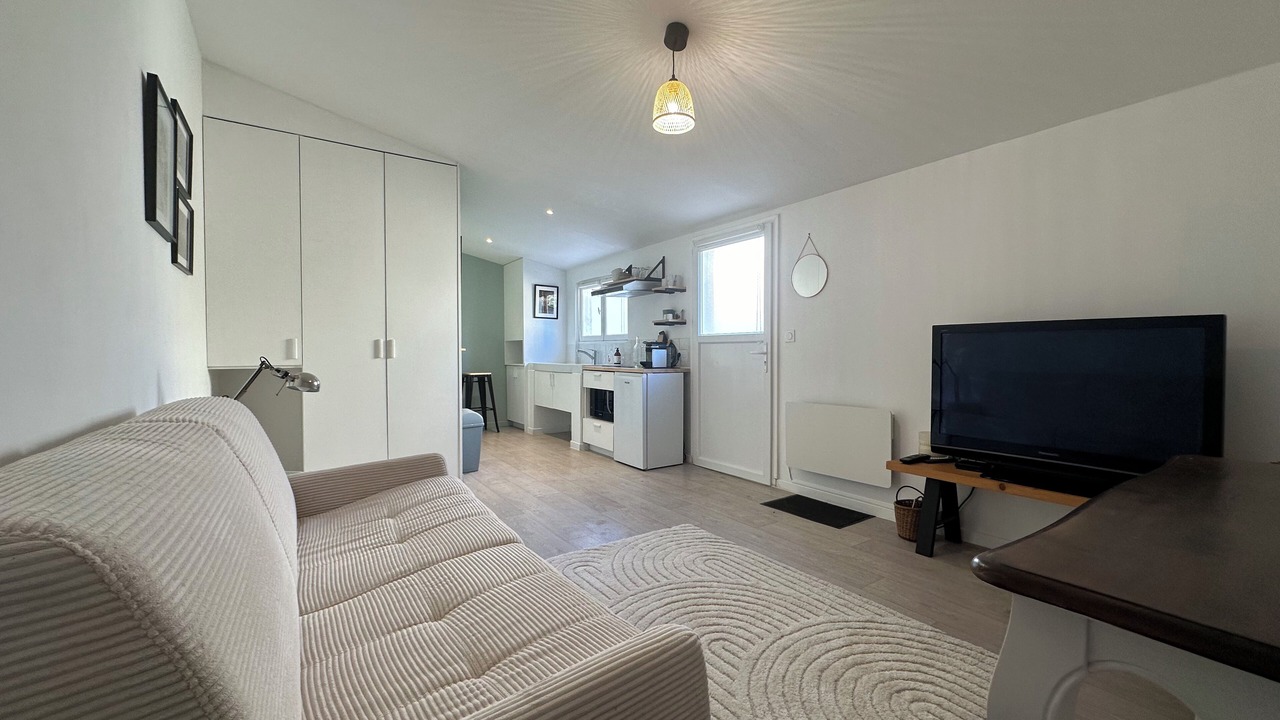 Photo of Livingroom in Begles