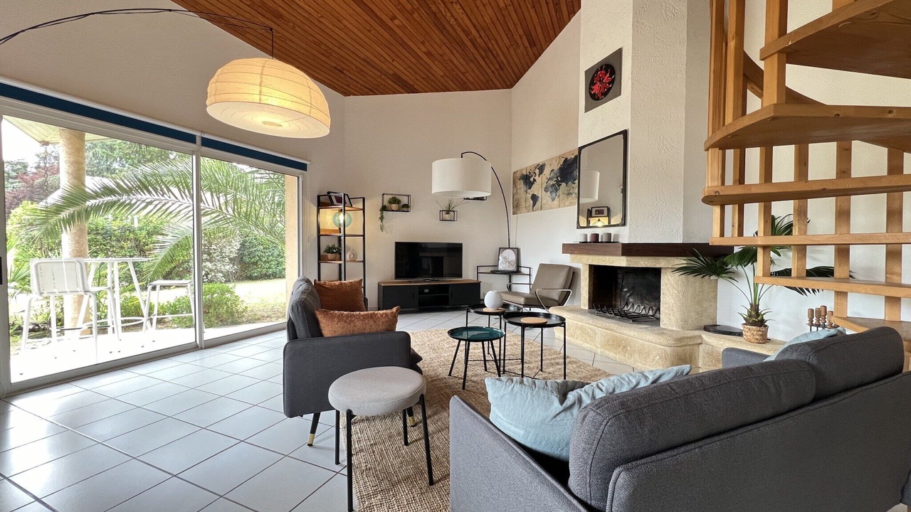 Photo of Livingroom in Frouzins
