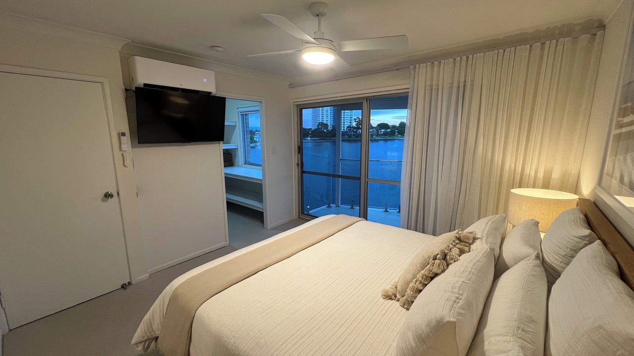 Photo of Bedroom in Mermaid Waters