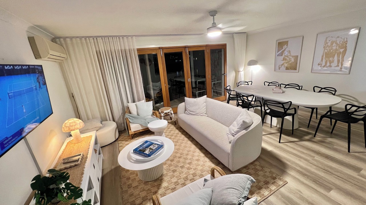 Photo of Livingroom in Mermaid Waters