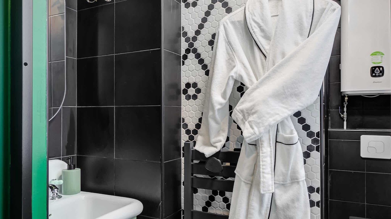 Photo of Bathroom in Arts-et-Metiers