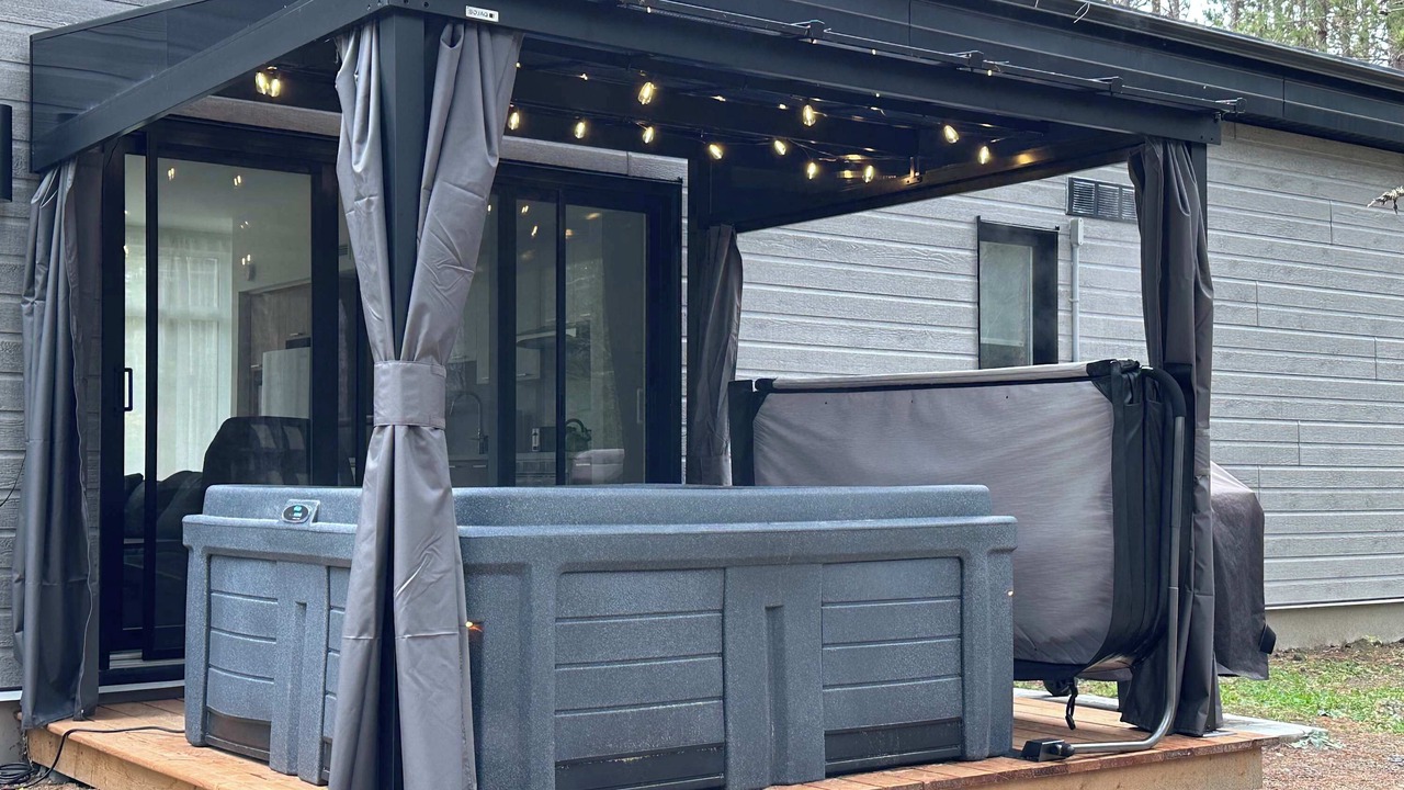 Photo of Patio Balcony in Saint-Alexis-des-Monts
