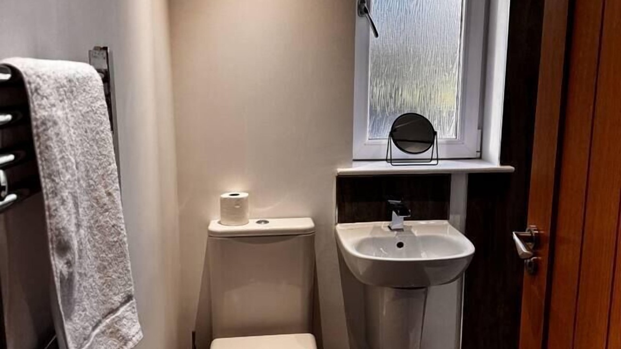 Photo of Bathroom in Kelty