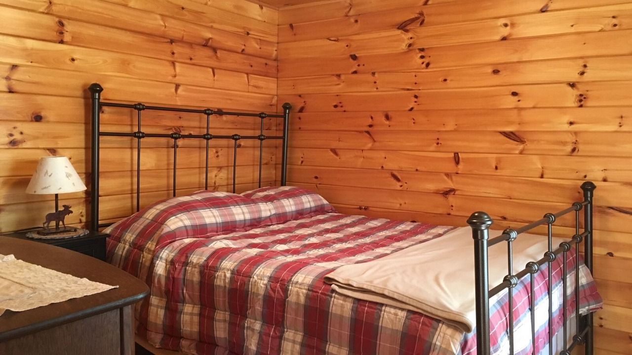 Photo of Bedroom in Nobleboro