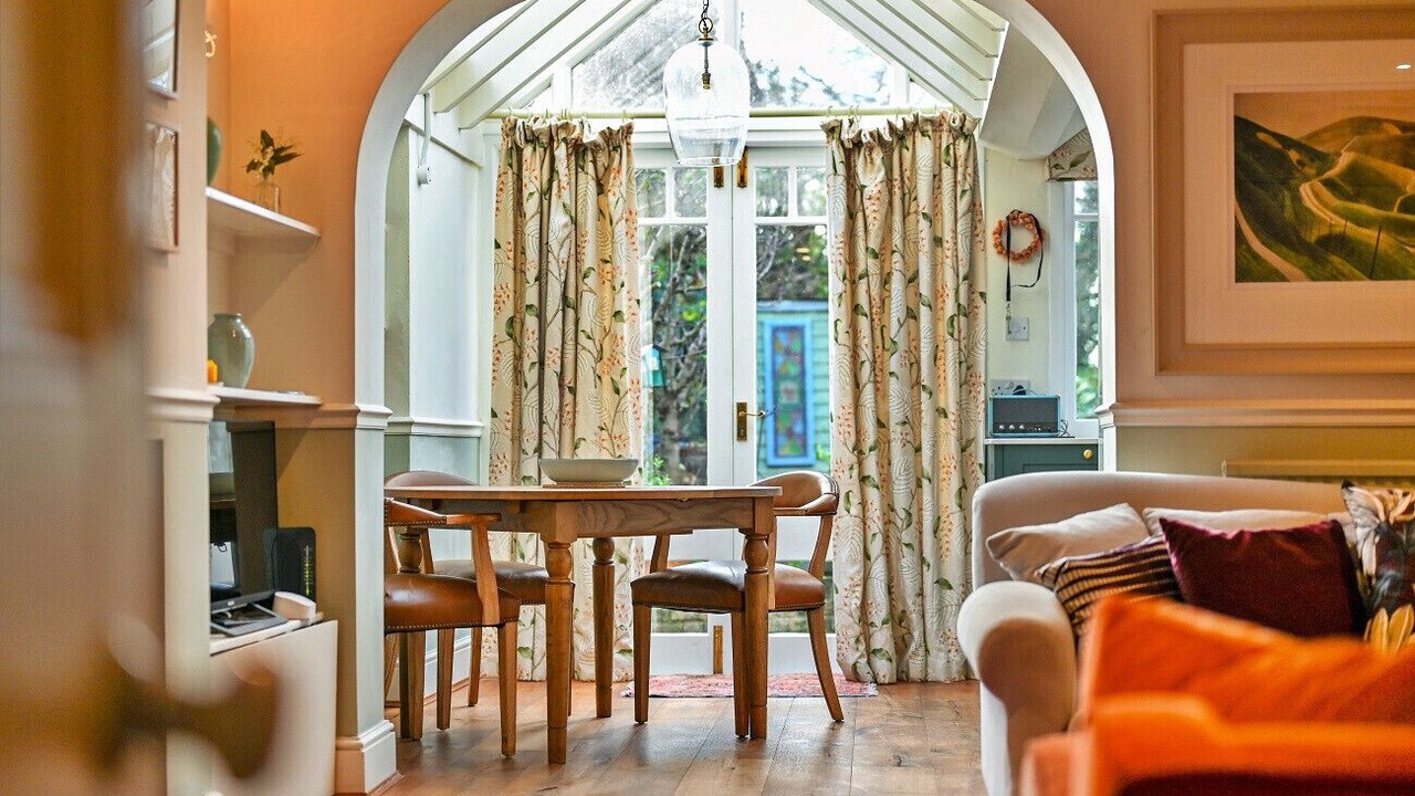 Photo of Livingroom in Lewes