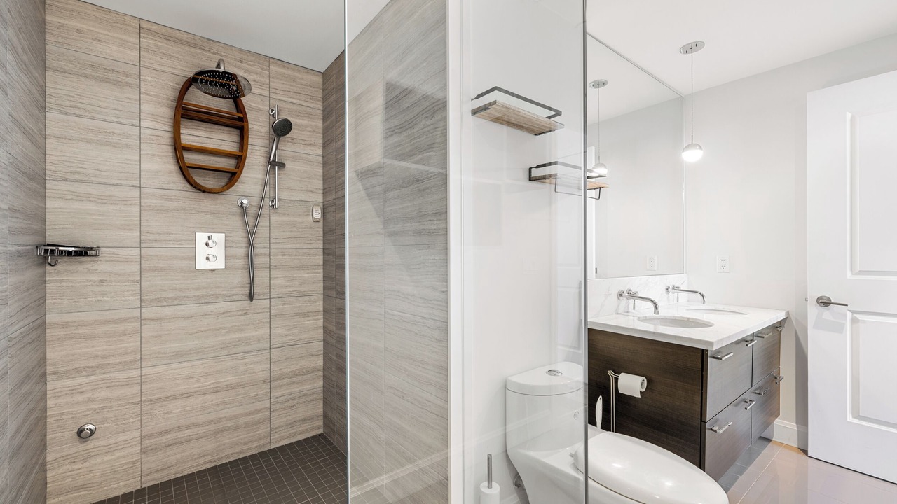 Photo of Bathroom in Humber Bay
