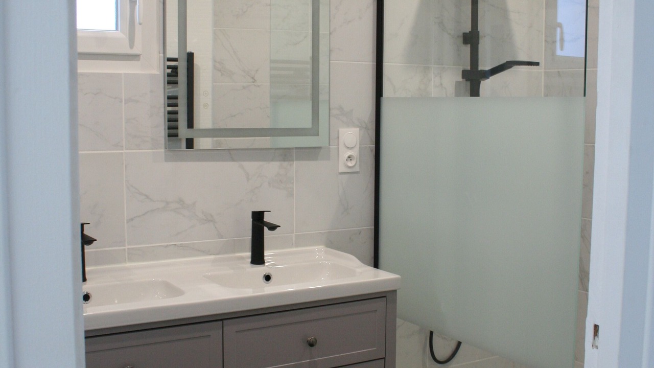 Photo of Bathroom in Brux
